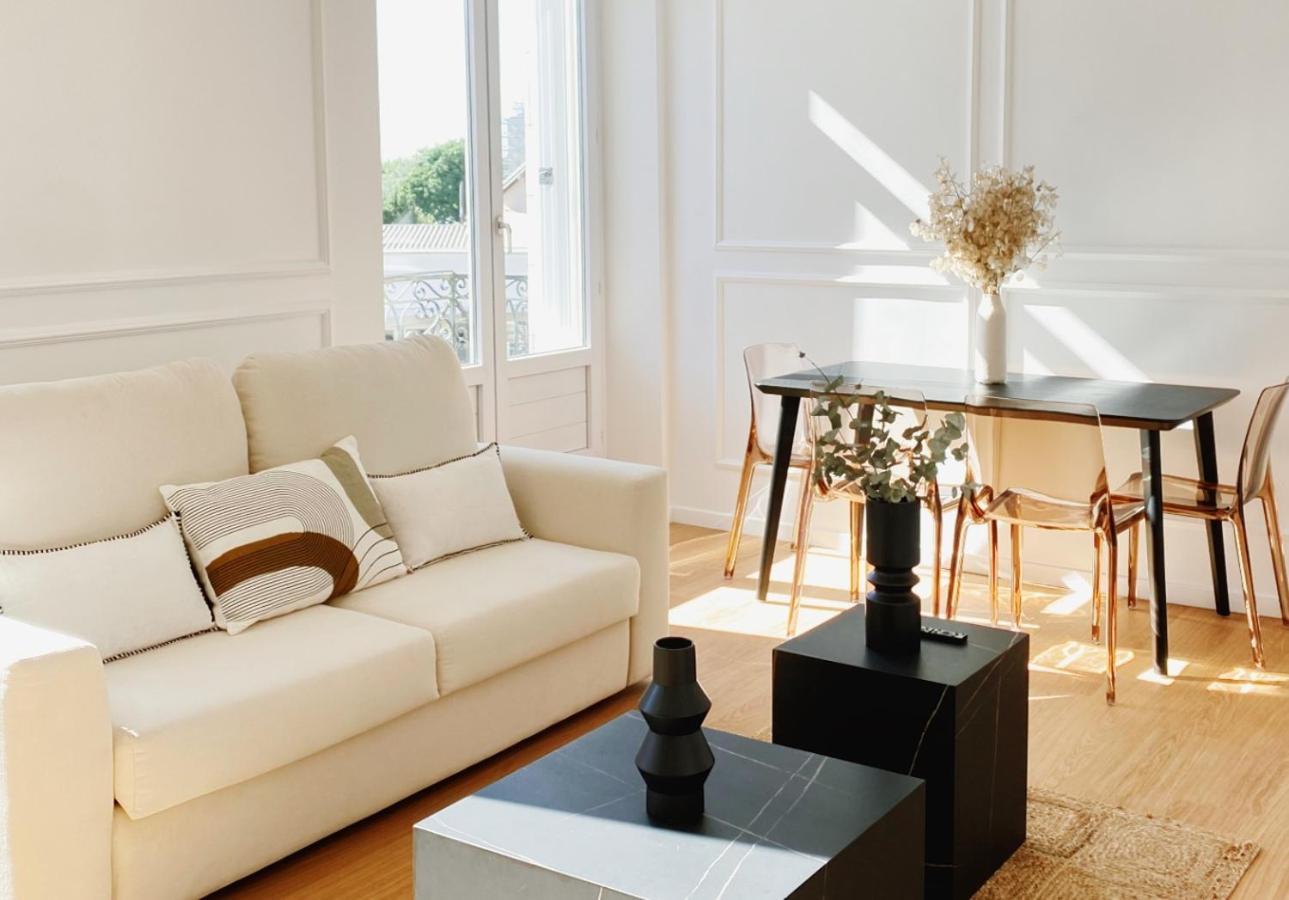 Le Haussmann ⸱ Stationnement Gratuit ⸱ Fibre Lägenhet Déols Exteriör bild