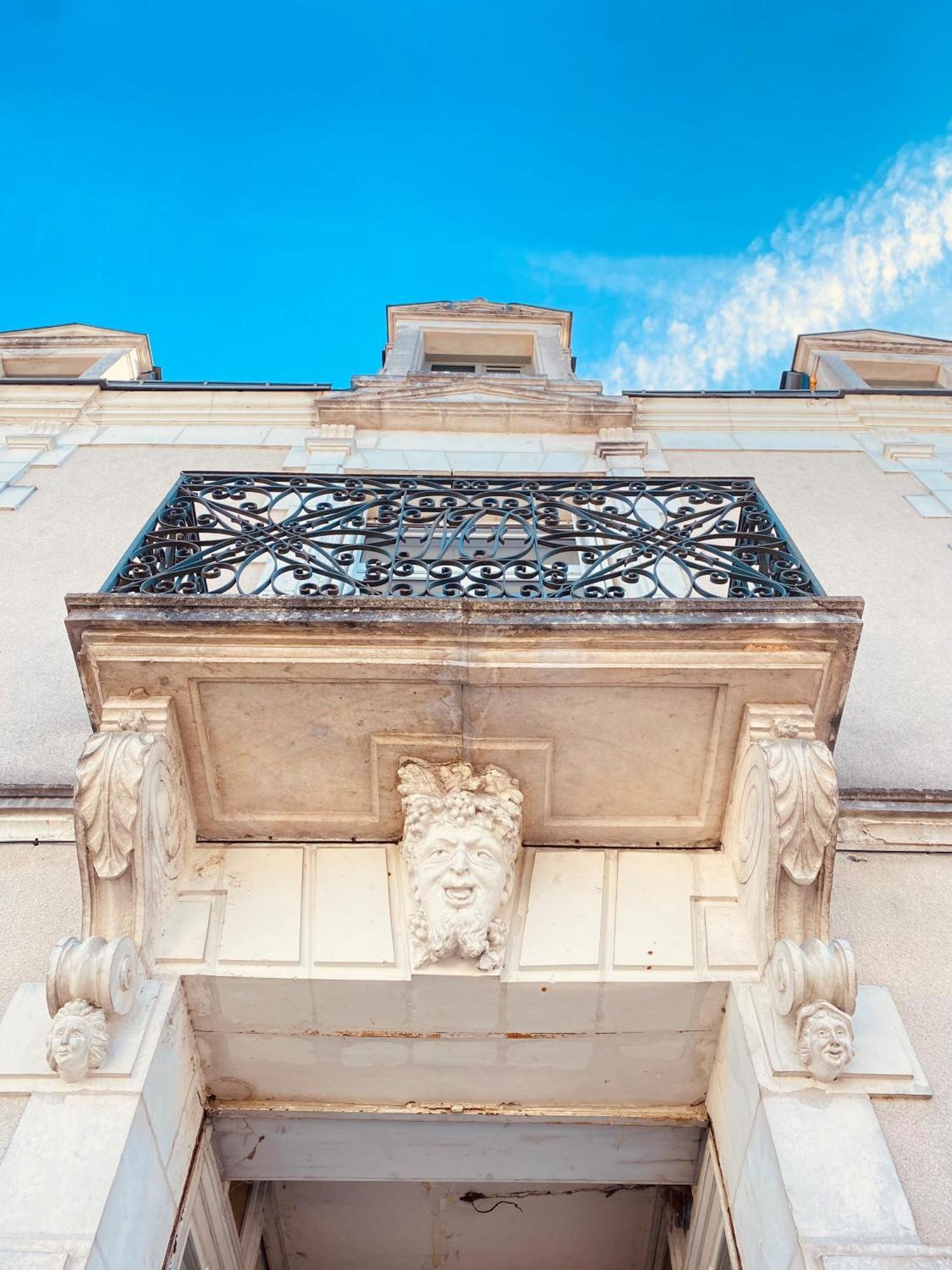 Le Haussmann ⸱ Stationnement Gratuit ⸱ Fibre Lägenhet Déols Exteriör bild